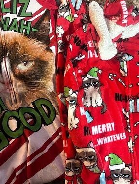 Grumpy Cat Feliz Nah I'm Good Christmas Onesie and fleece Union Suit Pajamas